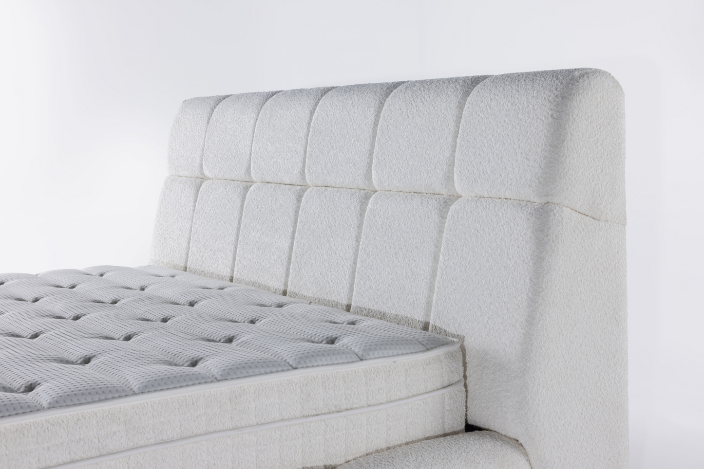 Myrelle Bed - Crème